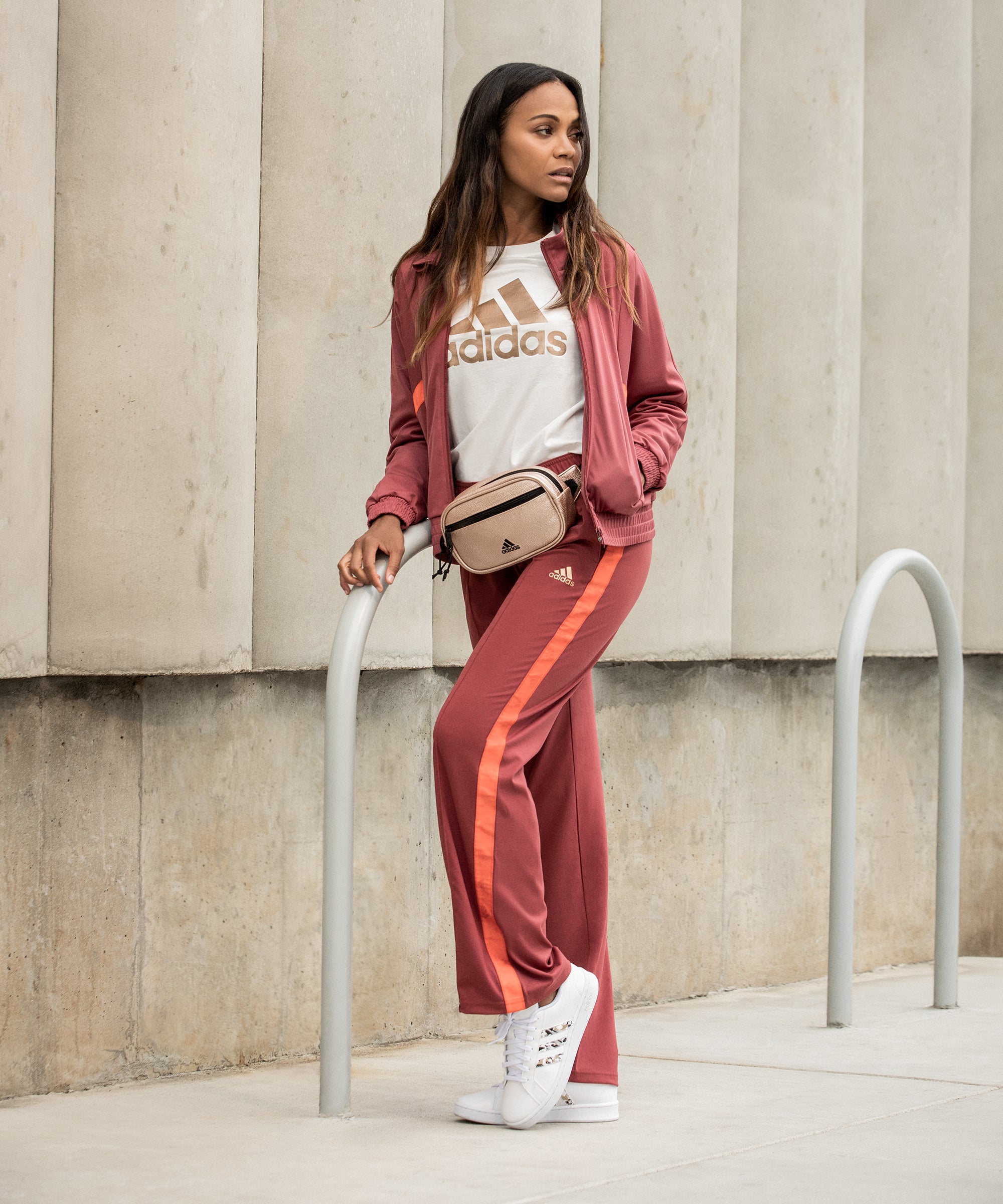 Adidas Pants Outfit  Adidas outfit women, Adidas pants outfit