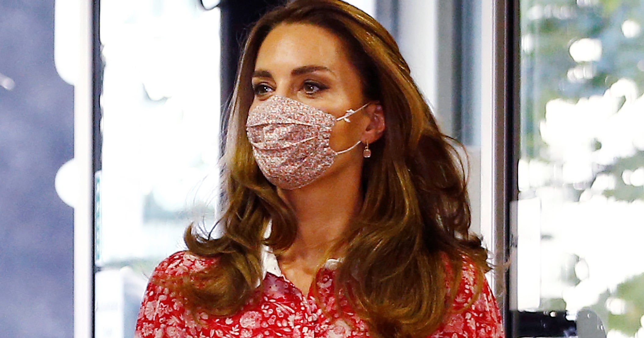 kate-middleton-rewore-this-floral-face-mask-dress