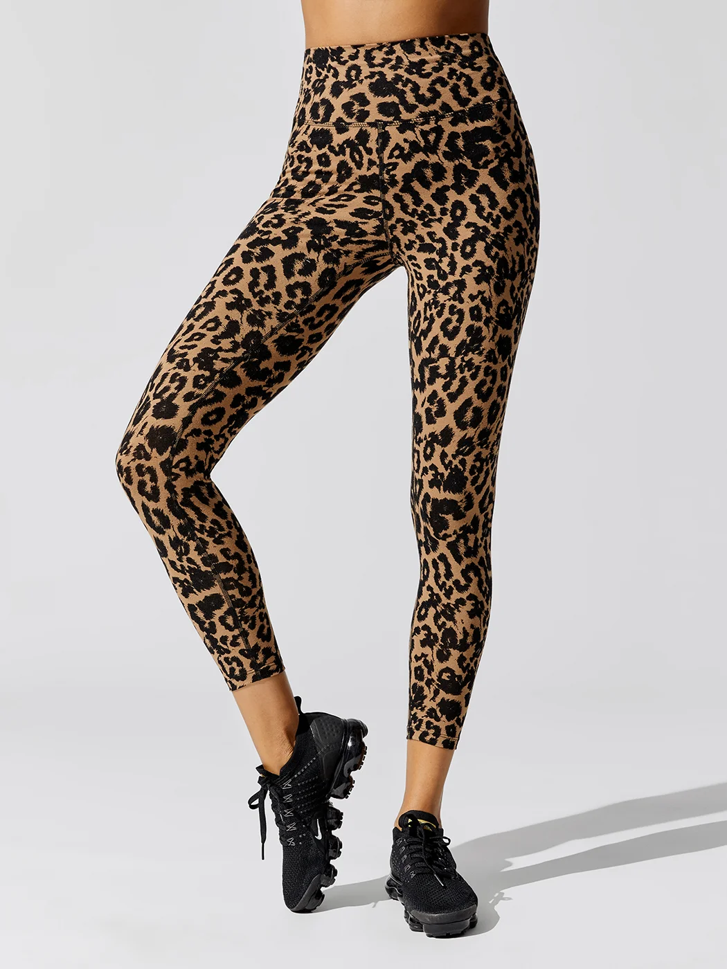 High Rise 7/8 Legging in Leopard Takara Shine - Black – Carbon38