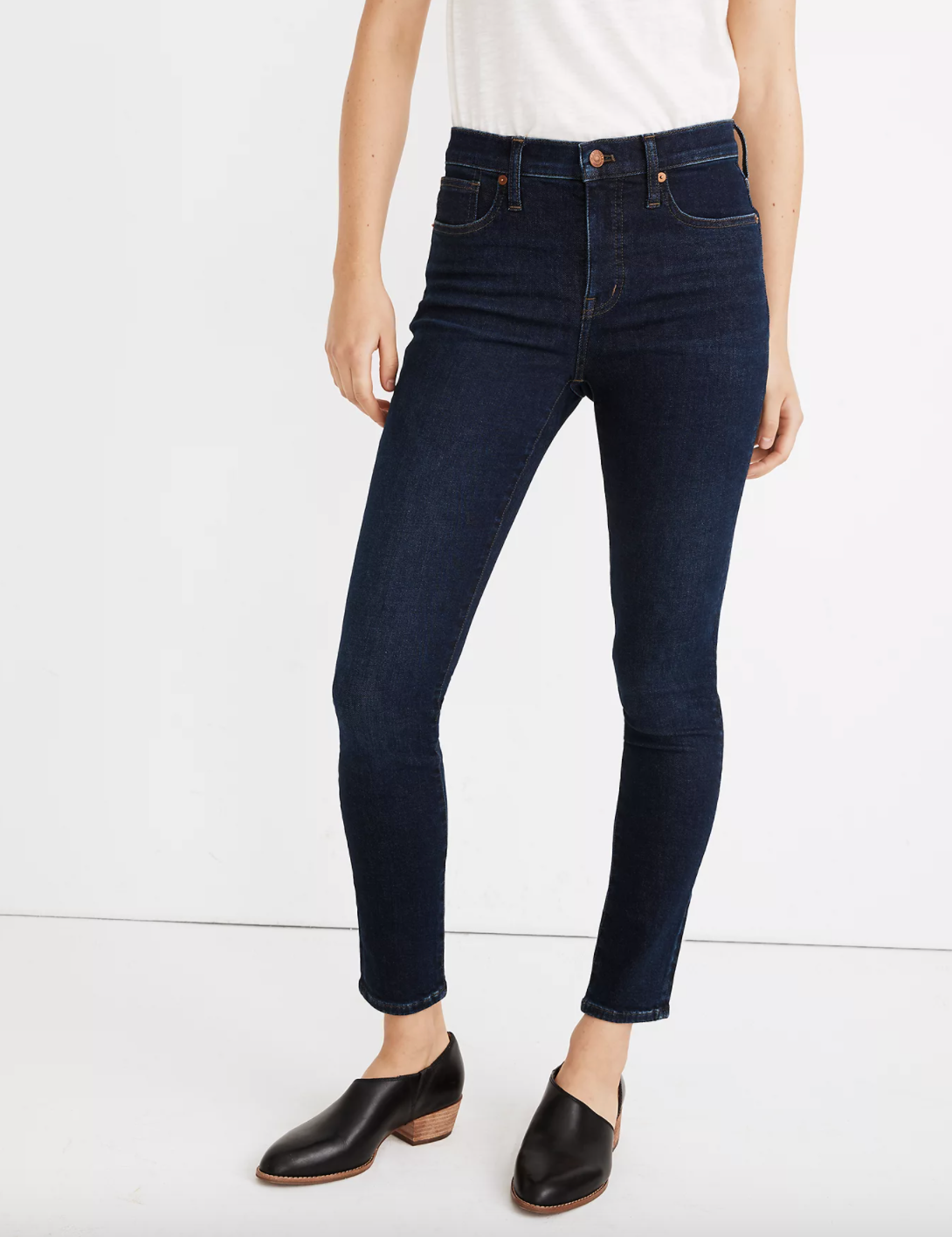 Madewell + 9″ Mid-Rise Skinny Jeans in Orland Wash