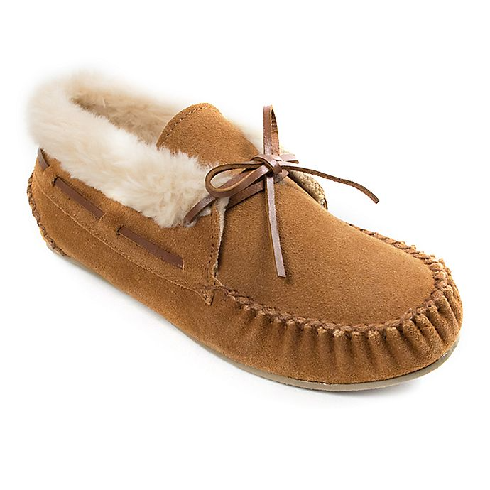 Minnetonka + Chrissy Slipper