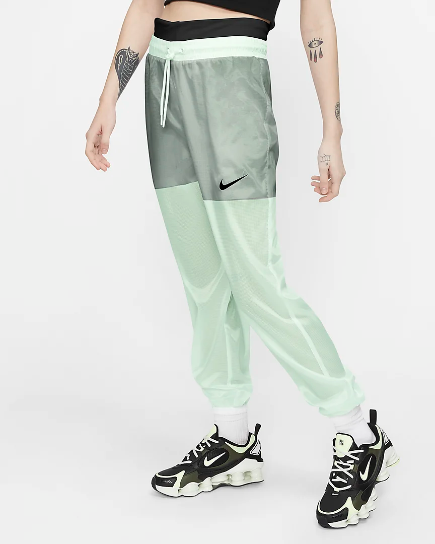 women nike trousers