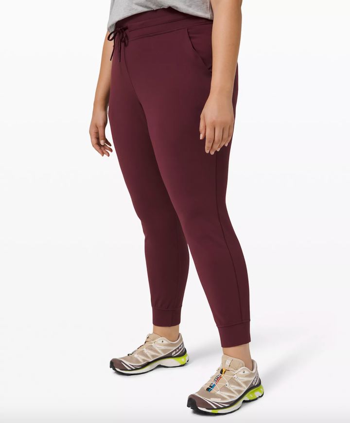 Lululemon Ready to Rulu Jogger, Lululemon Now Has Extended Sizing, and  Says It's a Start.