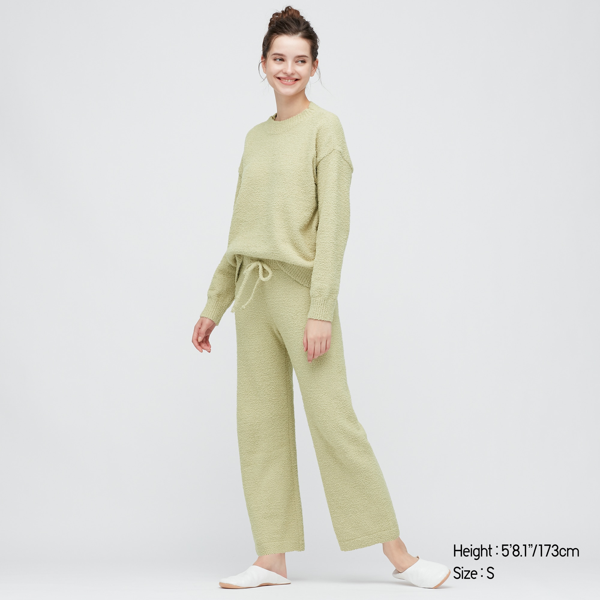 Uniqlo + Fluffy Soft Straight Pants