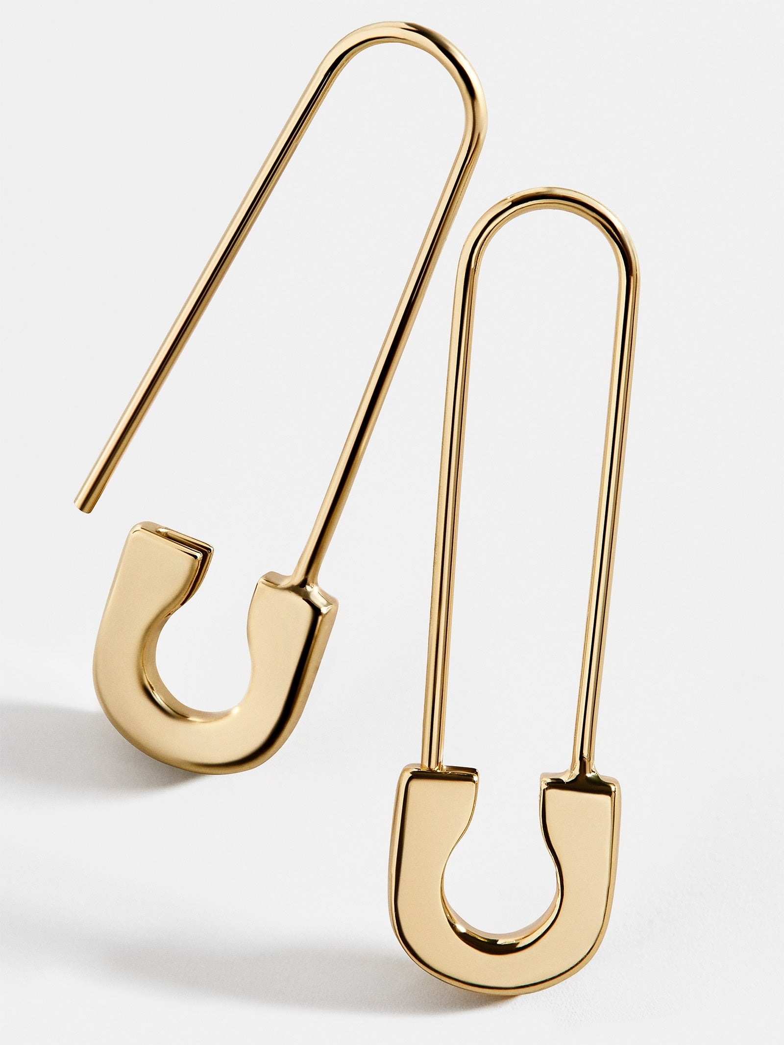 baublebar paperclip earrings