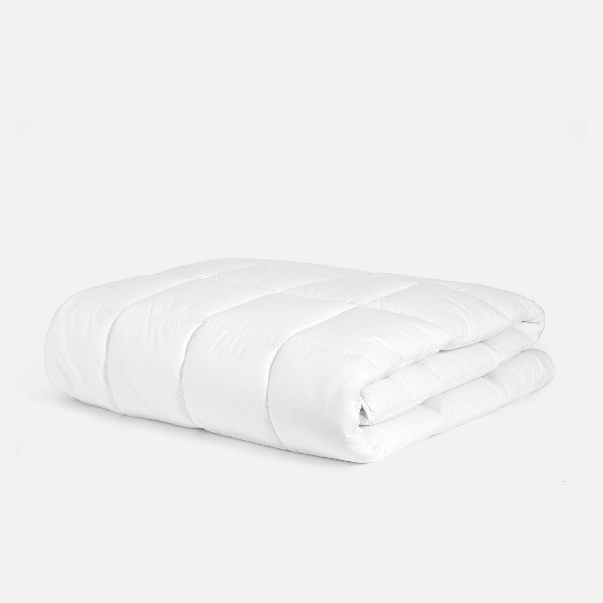 Down Alternative Mattress Topper Size Queen by Brooklinen