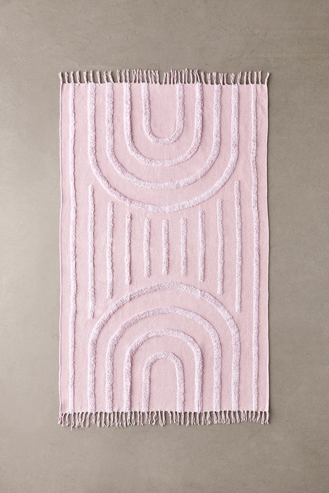 Urban Outfitters hotsell Modern Hilo Tufted Rug