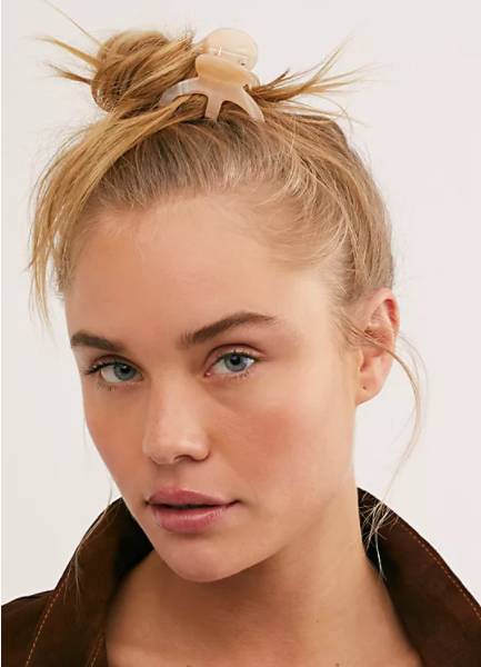 Best Claw Clips To Hold Your Hair Up For A Trendy Look