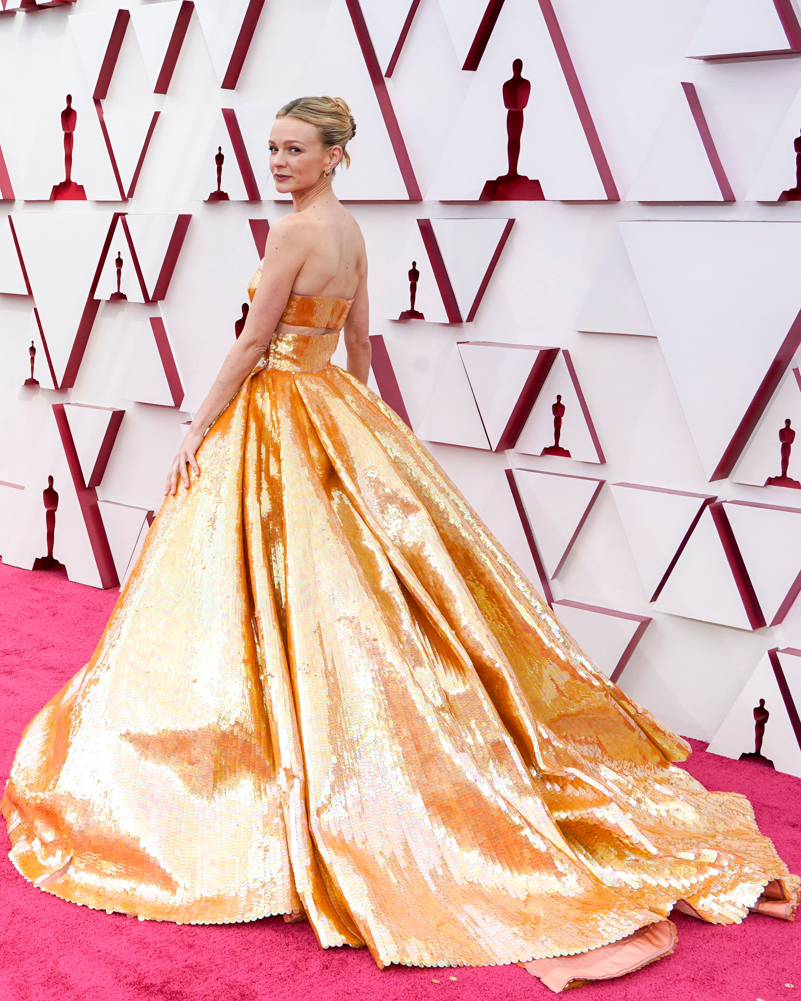 Oscars 2021 Best Dressed Celebrities On The Red Carpet