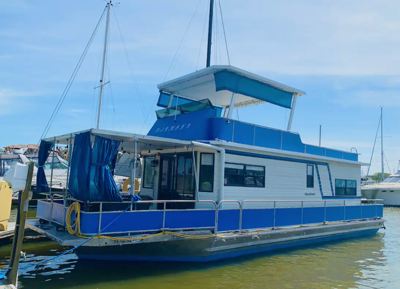 Airbnb Houseboats | Oye! Times