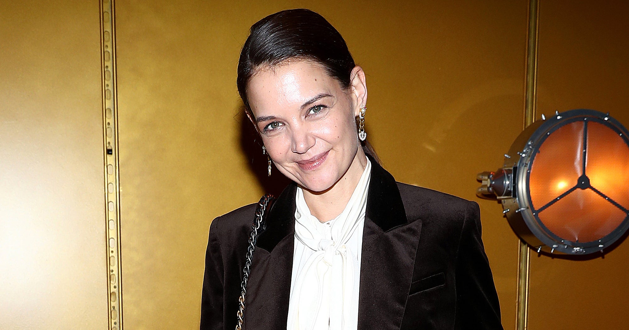 Katie Holmes Does Casual Minimalism in Three It Accessories