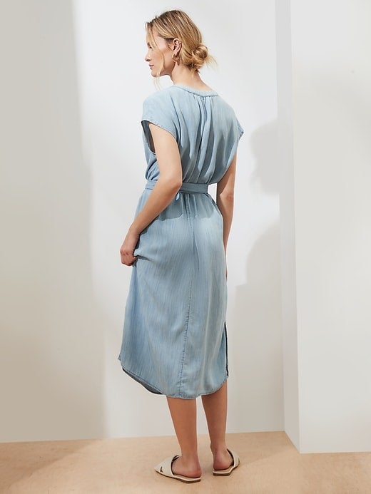 Banana republic hot sale chambray dress