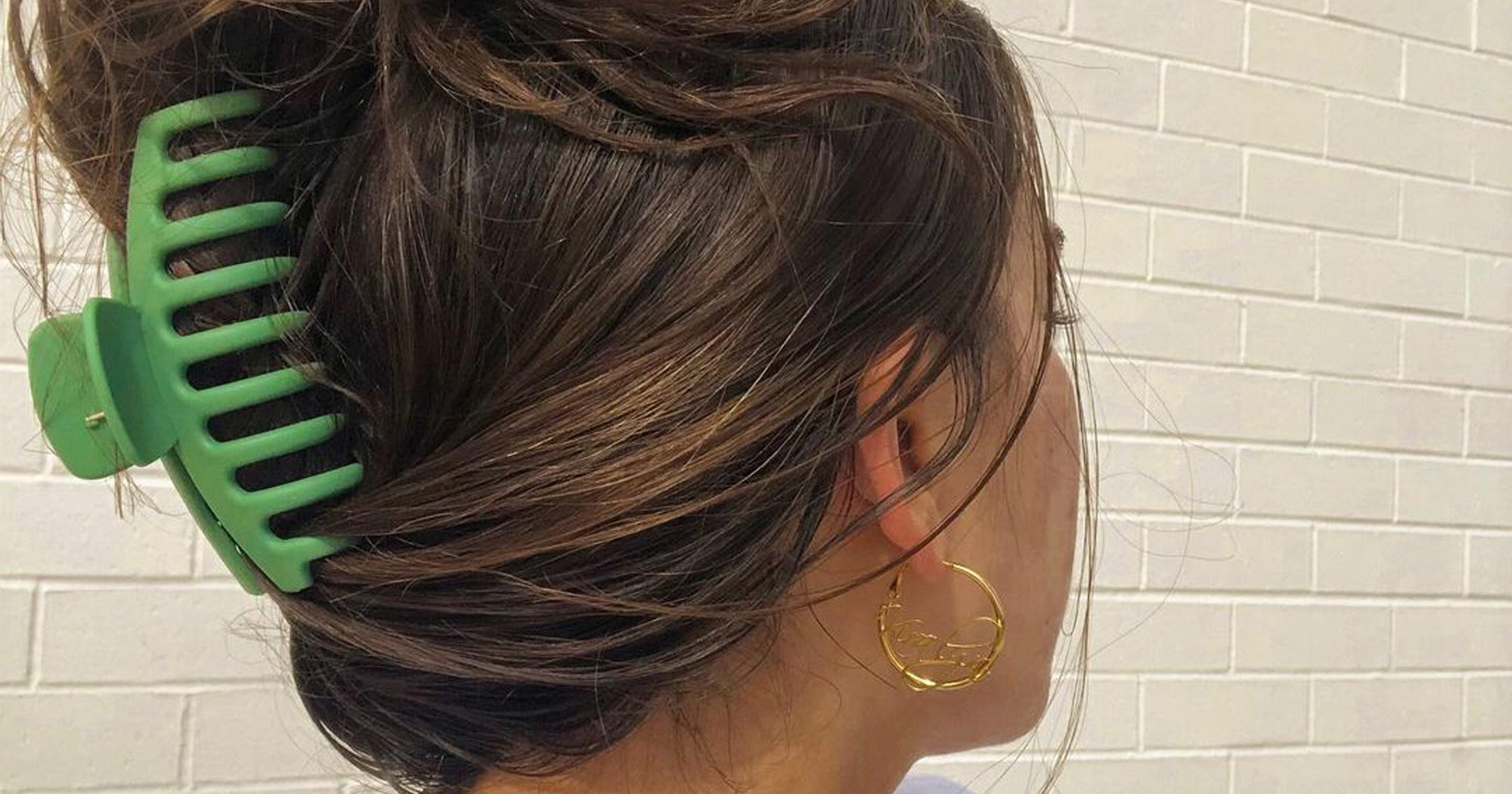 7 Cute and Easy Claw Clip Hairstyles