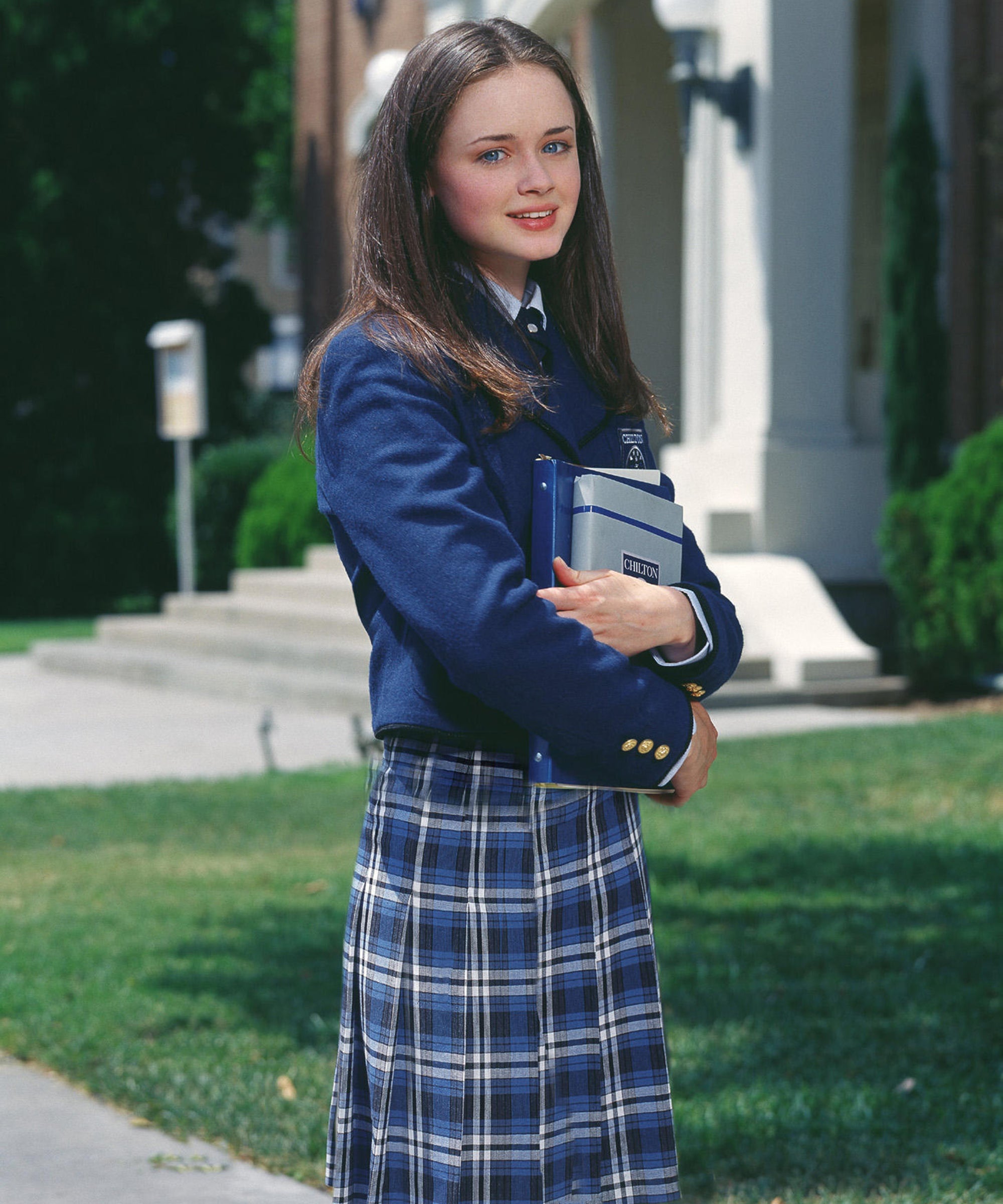 Rory Gilmore School Uniform Is Realistic & Relatable