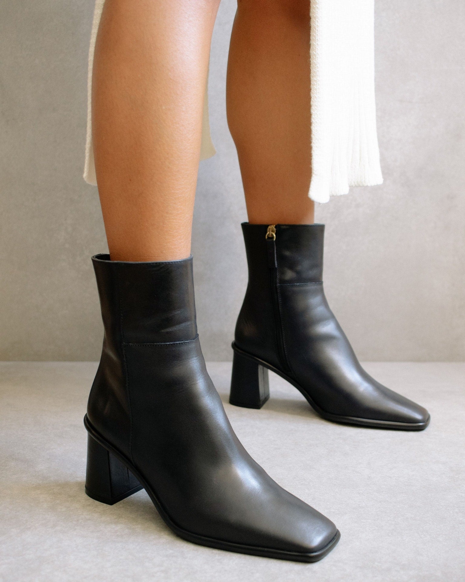 ALOHAS West Total Black Boots