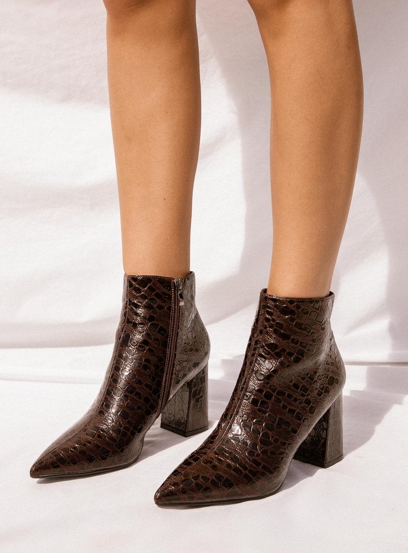 therapy alloy black croc boots