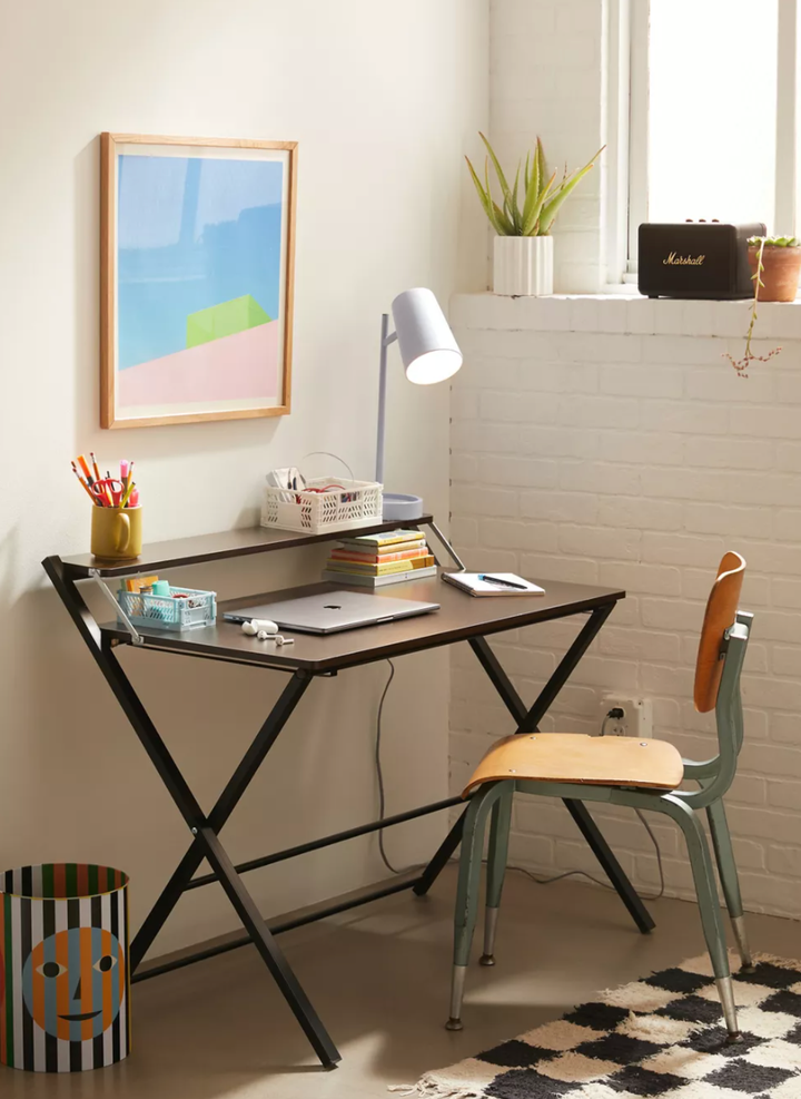 Narrow Desks For Slim Spaces And Space-Savvy Homes