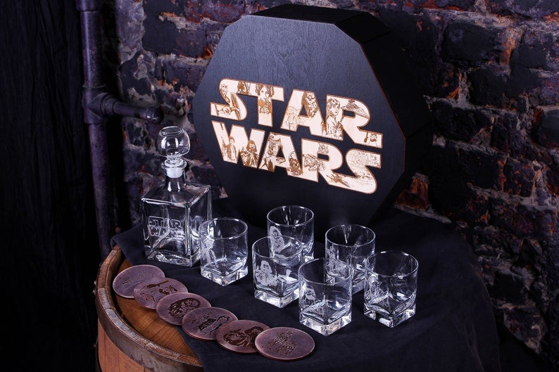 star wars, whiskey set, glass pitcher, character glasses, funny  housewarming gifts, wooden box