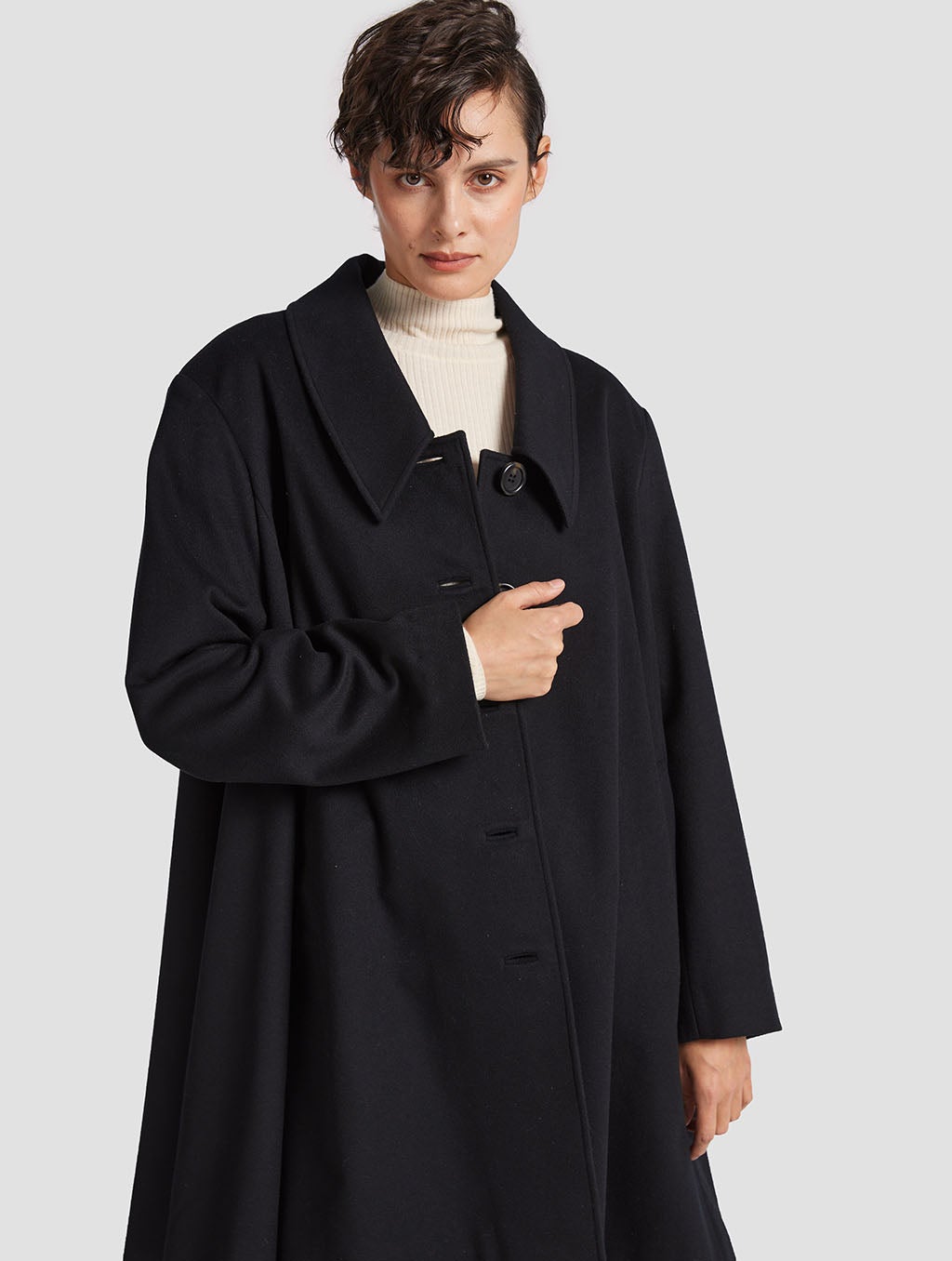 Lattelier + Cape-shape Cashmere Coat