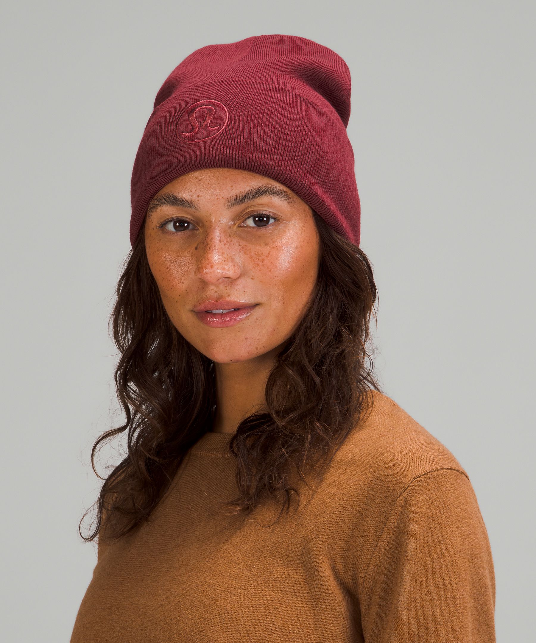 lululemon beanie with logo