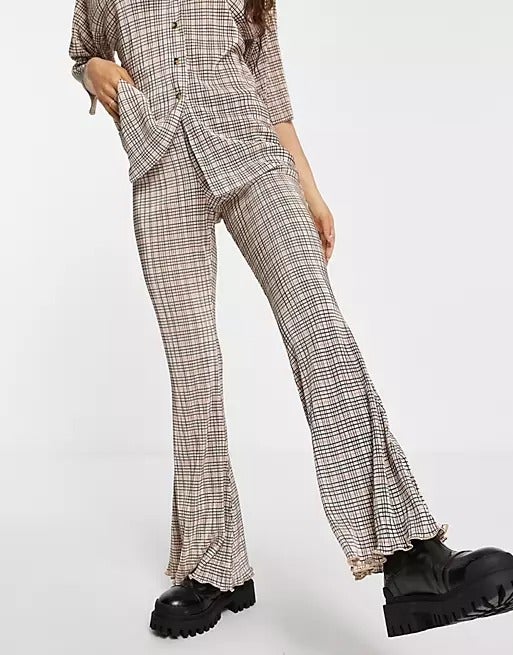 Buy Tokyo Talkies BeigeCream Checked Slim Fit Trouser for Women Online at  Rs561  Ketch