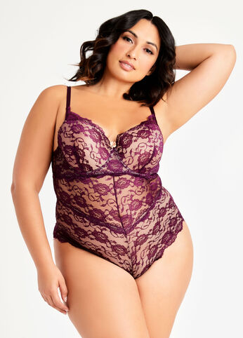 Plus-Size Models for Swimsuit, Lingerie, and Lounge Wear - Bellatory