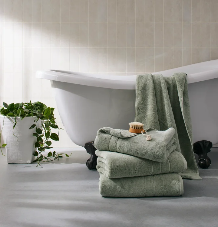 Super-Plush Bath Towel Bundle  Classic baths, Bath towels, Bath