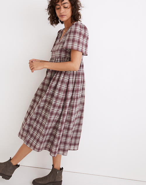 Madewell + V-Neck Puff-Sleeve Midi Dress in Croftwood Plaid