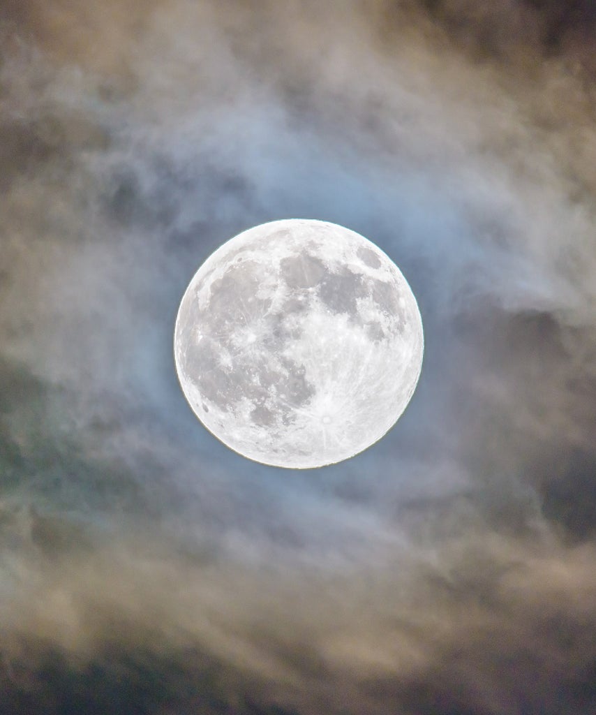 The Full Moon In Libra Will Amp Up Your Intuition (So Pay Attention!)