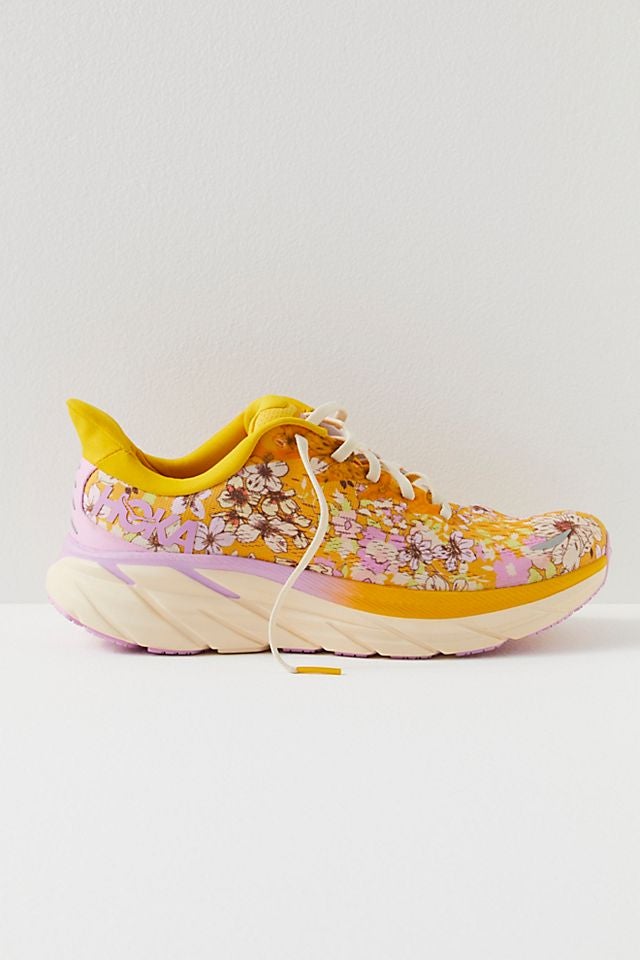 Hoka x Free factory people Clifton 8