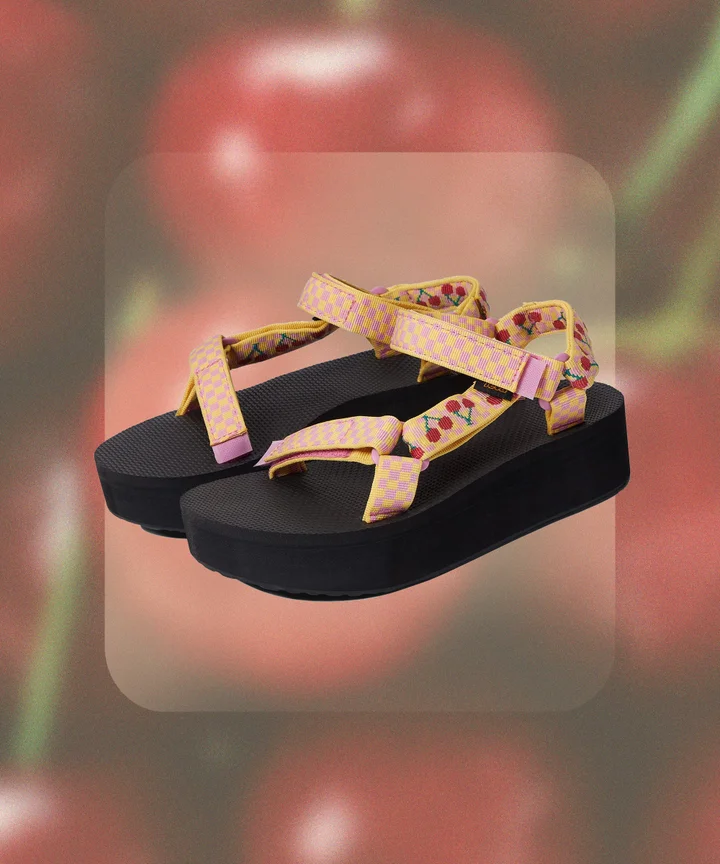 10+ elevated thong sandals all the cool girls are wearing right now