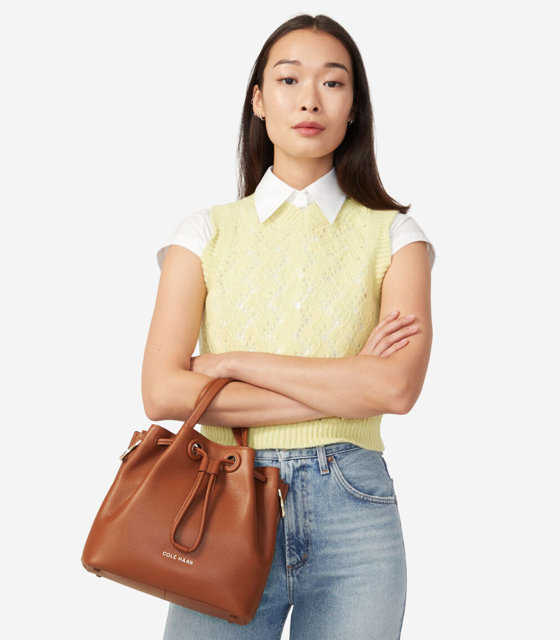 Grand Ambition Bucket Bag in Brown