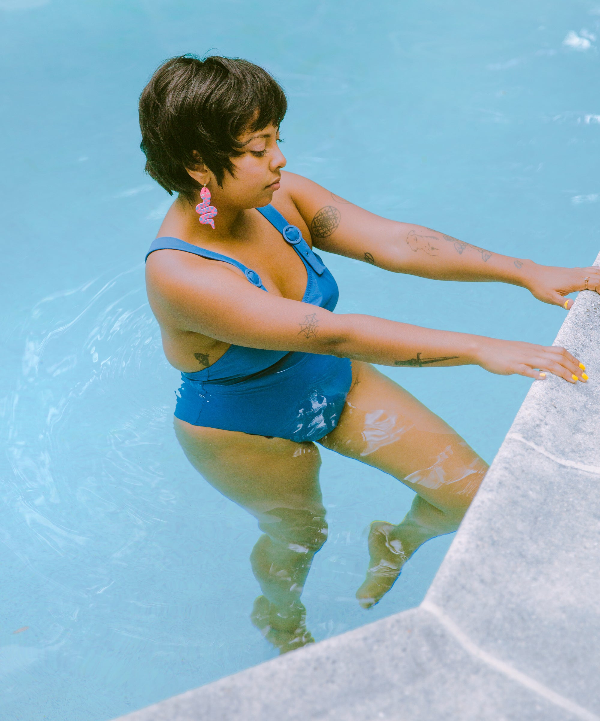 Myth or truth: Are wet swimsuits harmful and do we have to change clothes  after bathing?!
