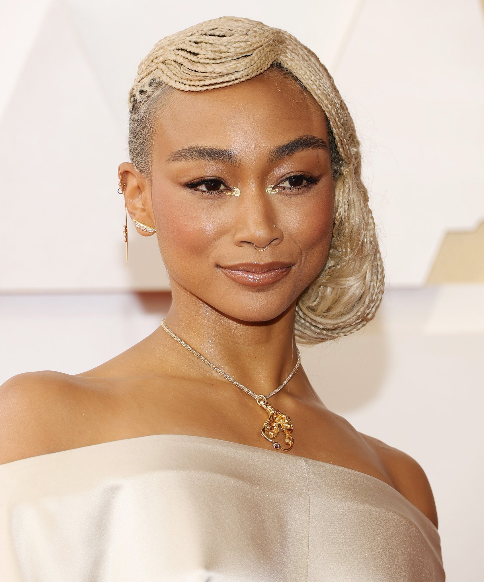 Schön! Magazine - Tati Gabrielle is 'that' witch, on and