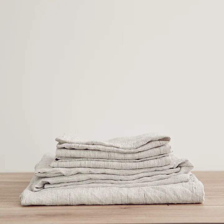 Cultiver + Linen Sheet Set With Pillowcases