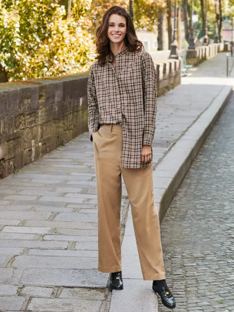 Fashion Icon Ines de la Fressange on Her Uniqlo Collaboration and How to Be  FrenchChic  Glamour