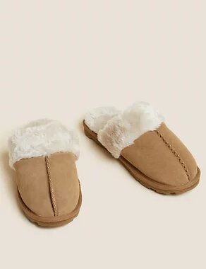 M & store s slippers