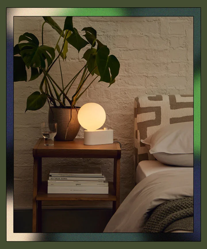 Dreigend Monica Geologie 13 Best Bedside Lamps For Rooms, Tables, Desks,