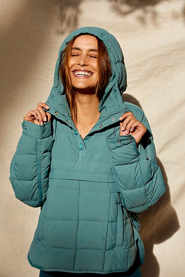 NWT Free People Pippa Packable Pullover Puffer Jacket hot Icy Blue Lime Green