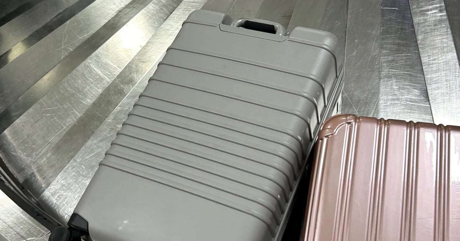 Béis Soft-sided Collapsible Carry-on Roller Luggage Review