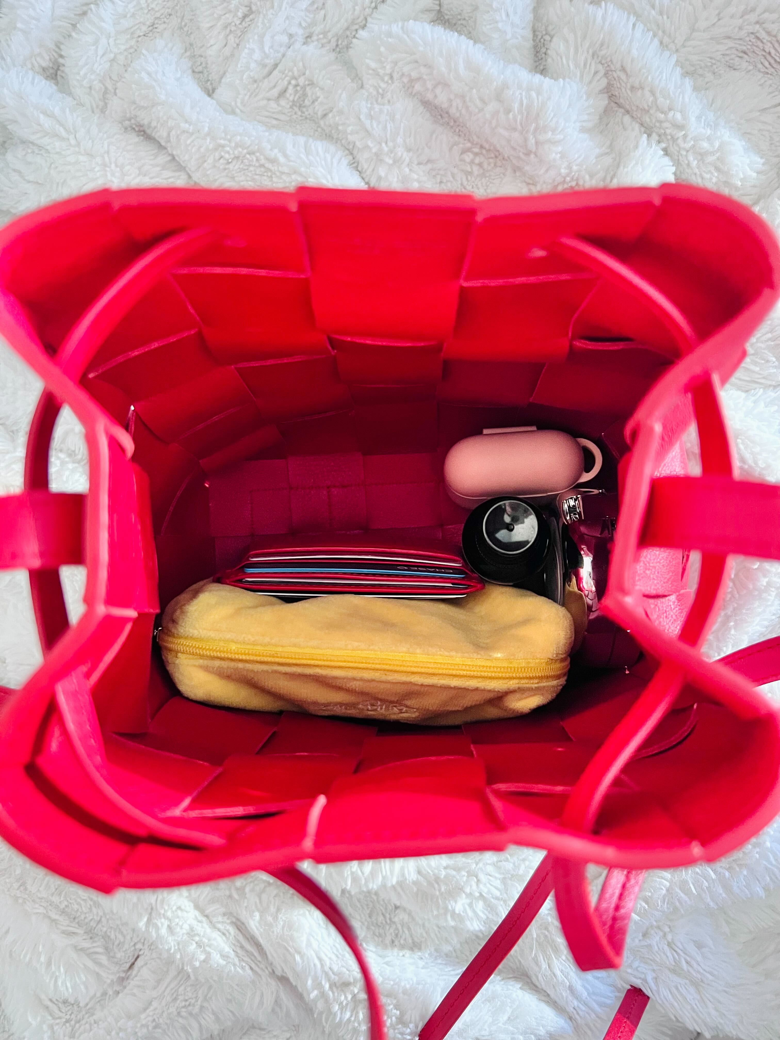 Mansur Gavriel Mini Mini Bucket Review and Mini Bucket Review — Fairly  Curated