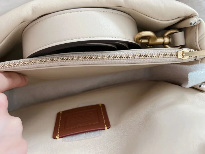 What's In My Bag?  Coach May Shoulder Bag 