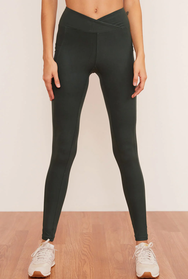 Girlfriend Collective High-Rise Legging in Earth