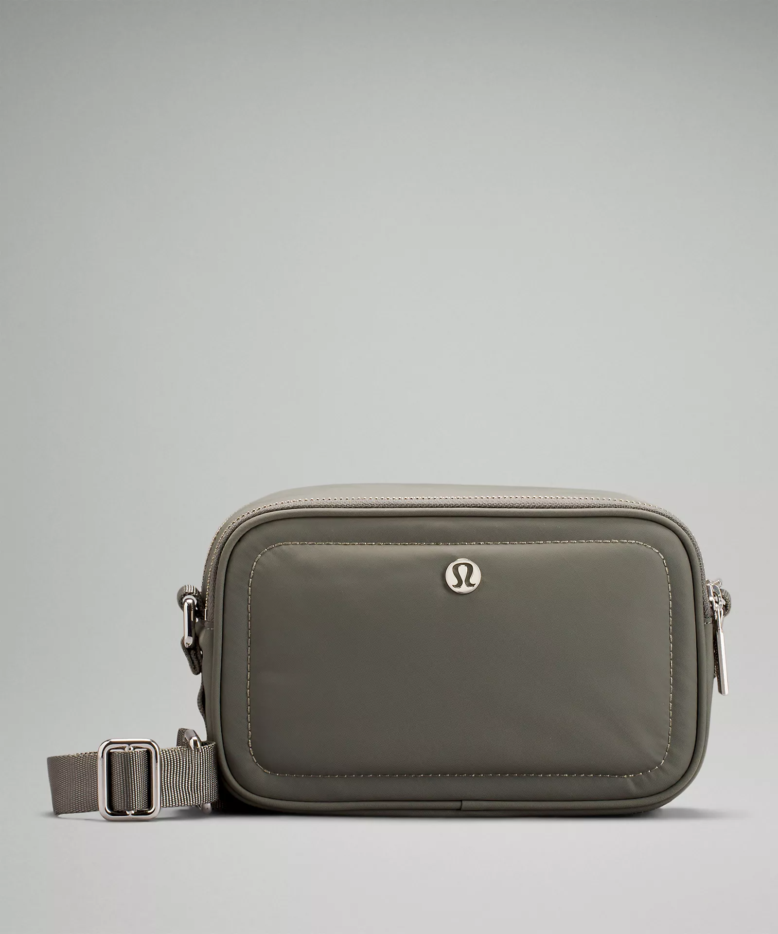 Lululemon + Crossbody Camera Bag 2L