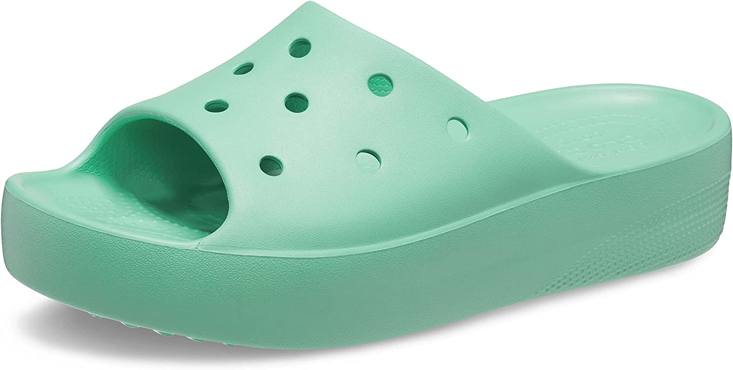 Crocs Classic Clog Shoes Review 2023