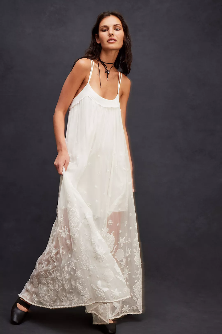 18 Best Alternative Wedding And Bridal Dresses 2023