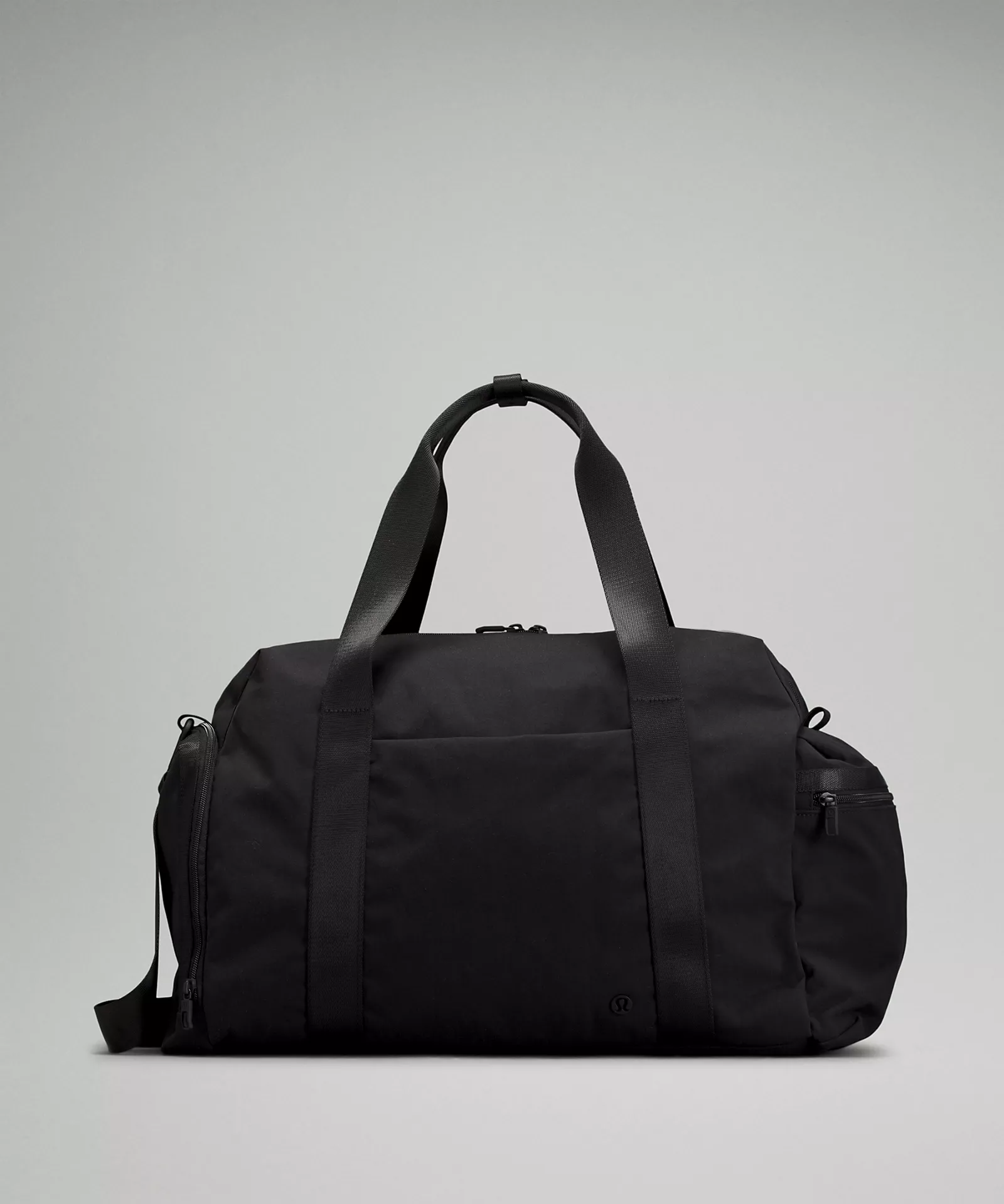 Lululemon + Command the Day Duffle Bag