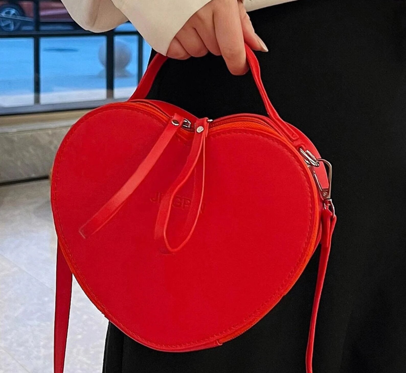 Shop: Celebrities' Exact Heart-shaped Bags | Preview.ph