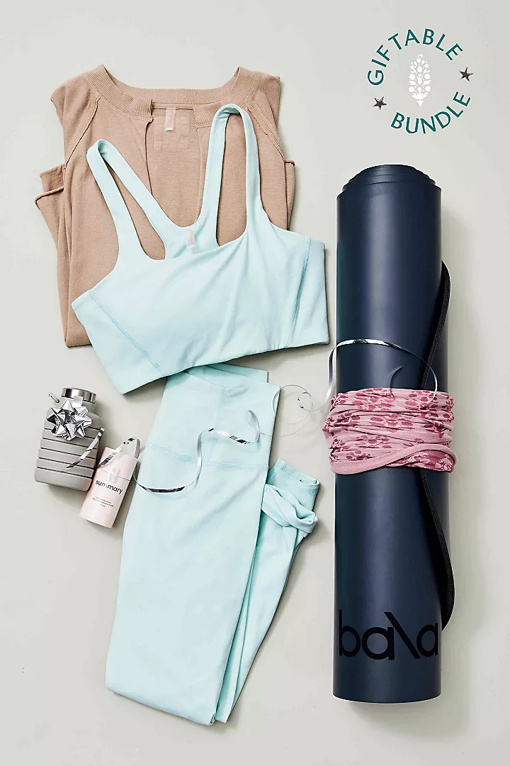 Gifts For Chic Activewear: FP Movement Clothes - aSweatLife