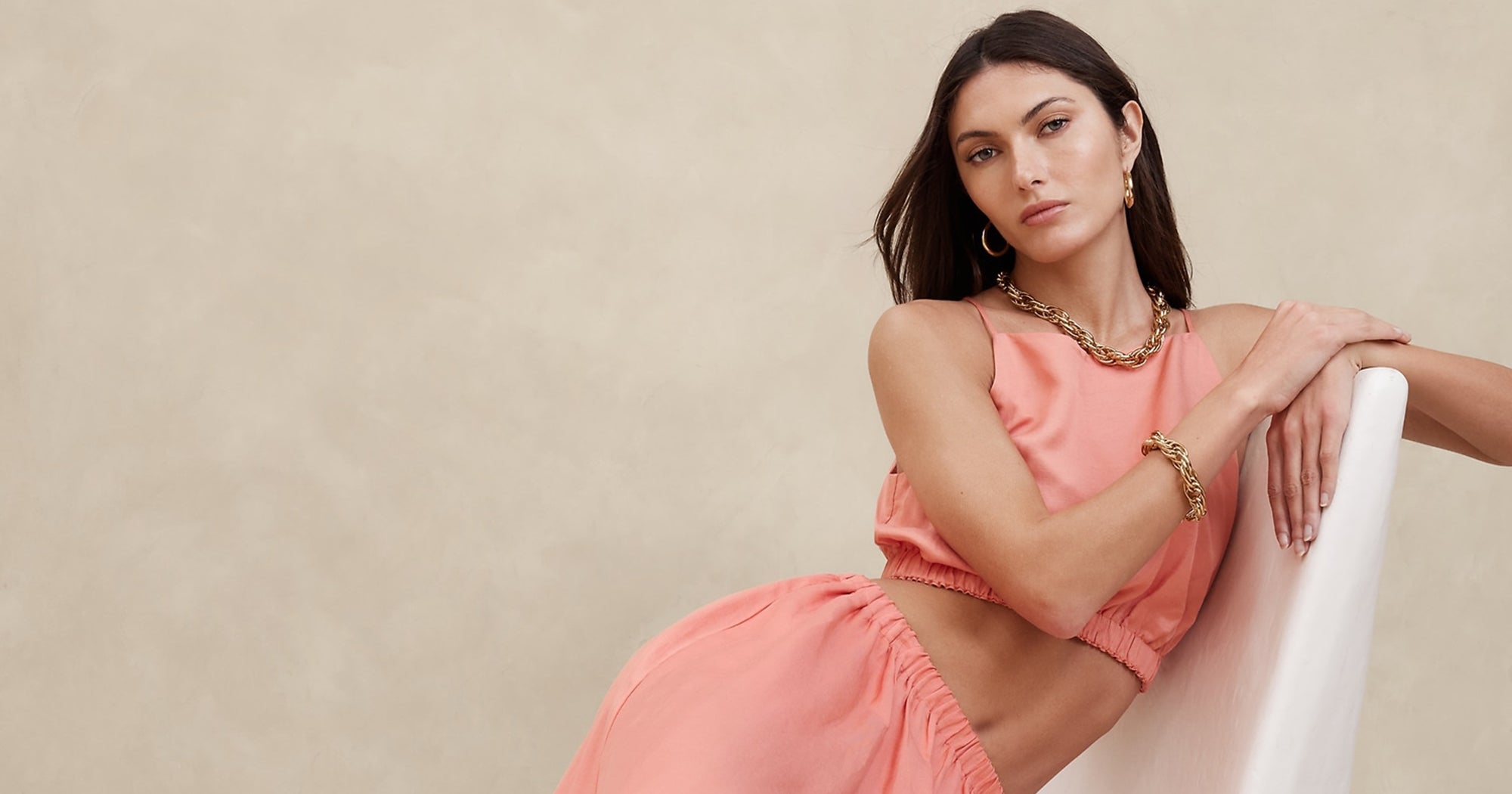 Banana Republic’s New Summer Collection Is Full Of Linen Must-Haves thumbnail